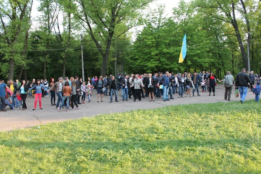 Сотні мешканців м. Селидове зібралися на патріотичному концерті, фото-49