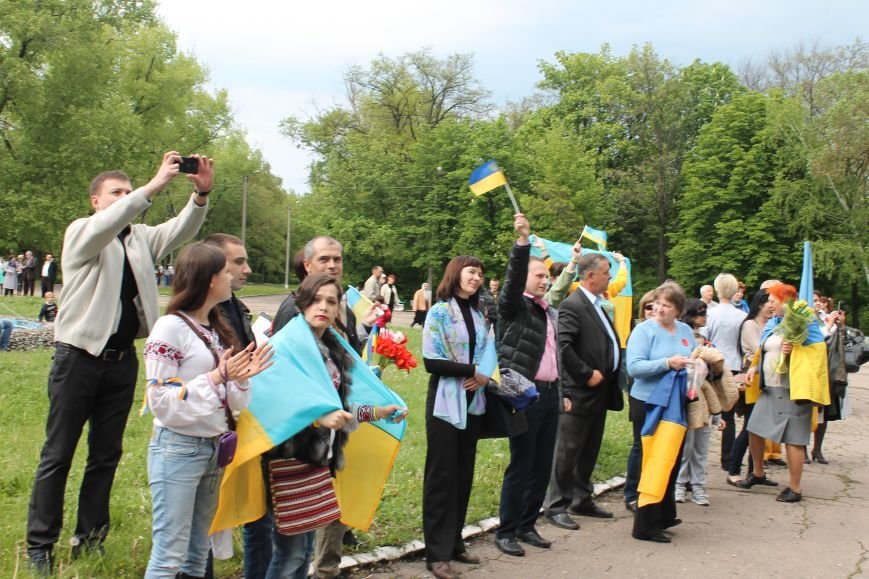 Сотні мешканців м. Селидове зібралися на патріотичному концерті, фото-44