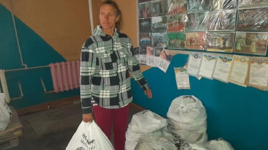 114 тонн продуктів, медикаментів та води для постраждалих від війни доставили на Донеччину