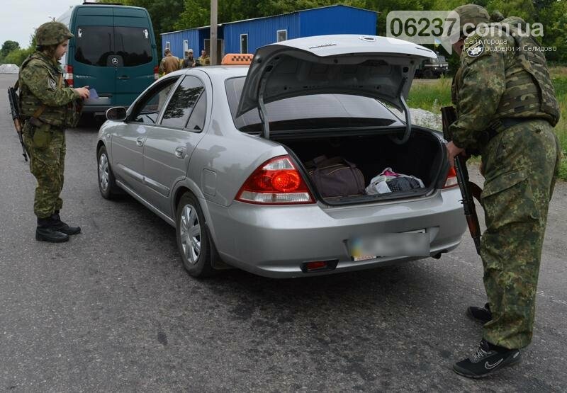 За тиждень на блокпостах Донеччини припинено понад 70 правопорушень, фото-1