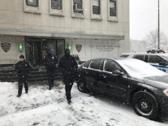 В Нью-Йорке из-за снегопада объявлен режим чрезвычайного положения, фото-5