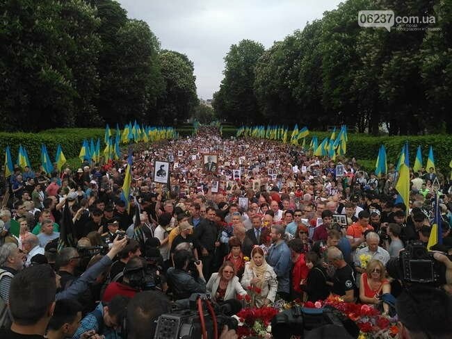 В Украине в акциях 9 мая приняло участие 460 тыс. человек, фото-1