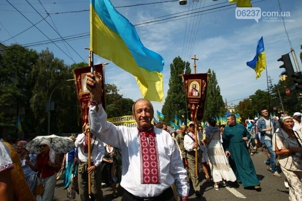 В Киеве проходит Крестный ход в поддержку единой церкви, фото-3