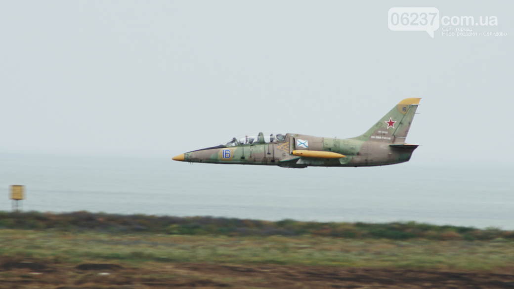В Азовском море найдены обломки упавшего самолета Л-39, фото-1