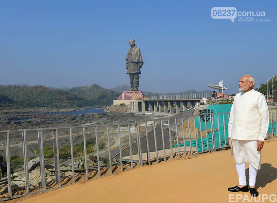 В Индии построили самую высокую статую в мире, фото-1