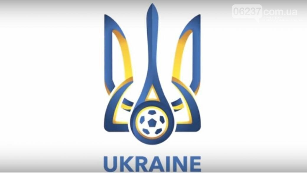 «Читай Рідною» — футболисты сборной Украины поддержали патриотический челлендж, фото-1