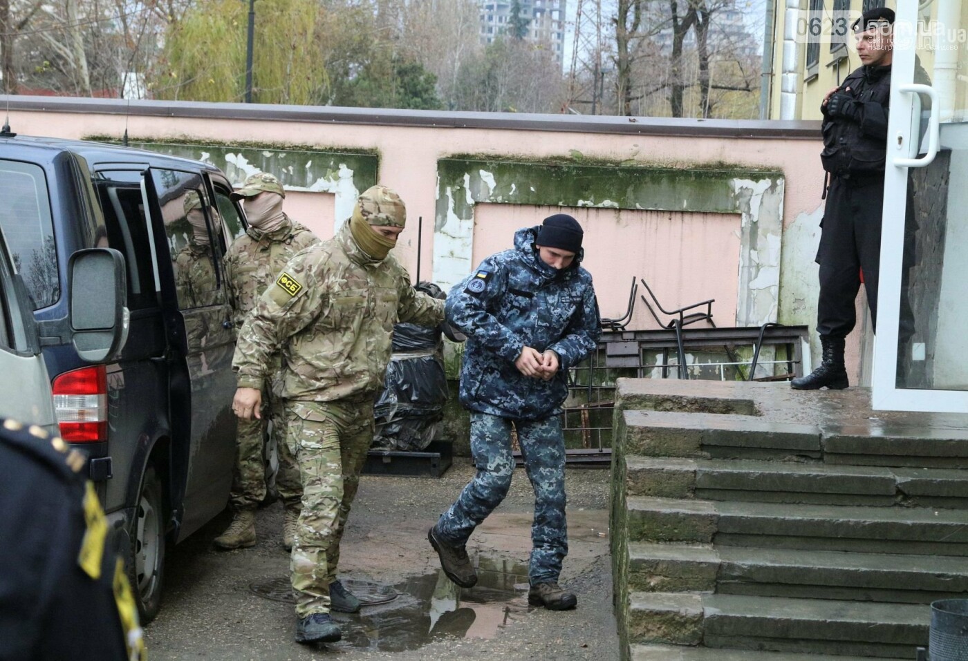 Глава ВМС Украины предложил обменять себя на пленных Россией моряков, фото-1