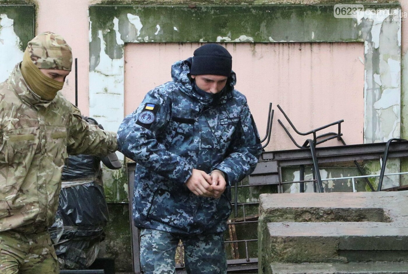 Глава ВМС Украины предложил обменять себя на пленных Россией моряков, фото-3