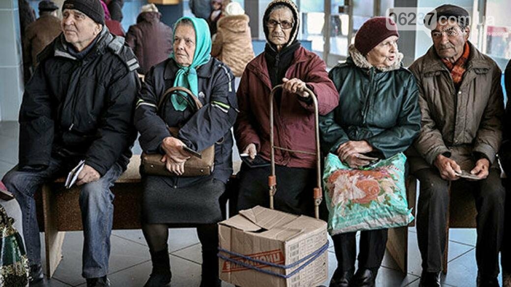 Главной проблемой переселенцев остается невыплата пенсий — правозащитники, фото-1