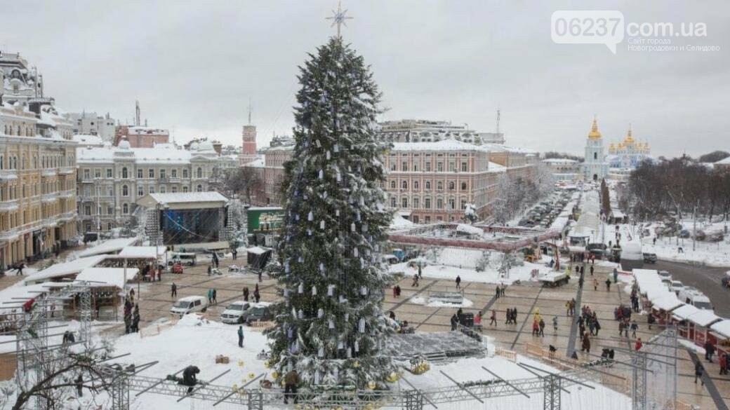 Главная елка Украины названа лучшей в Европе, фото-1