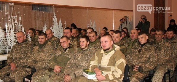 В Селидово военных торжественно поздравили с наступающими новогодними праздниками, фото-5