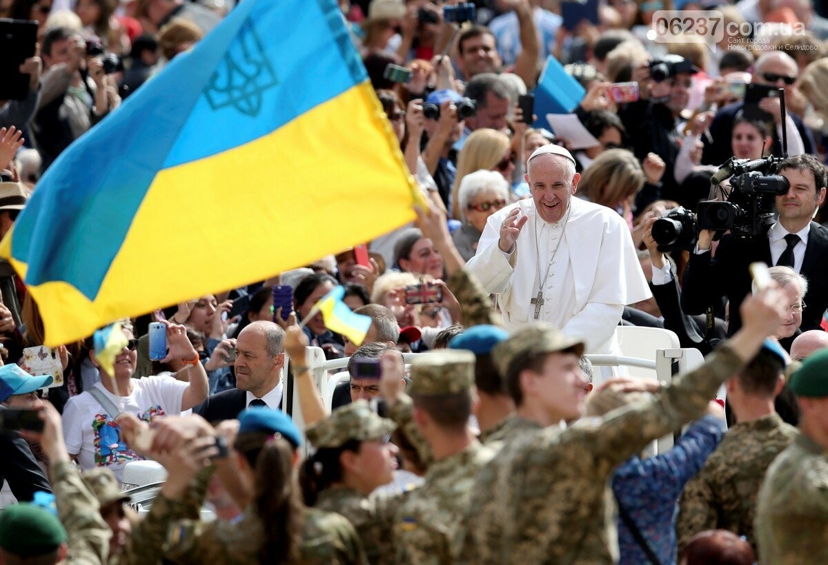 Папа Римский пожелал мира для Украины, фото-1