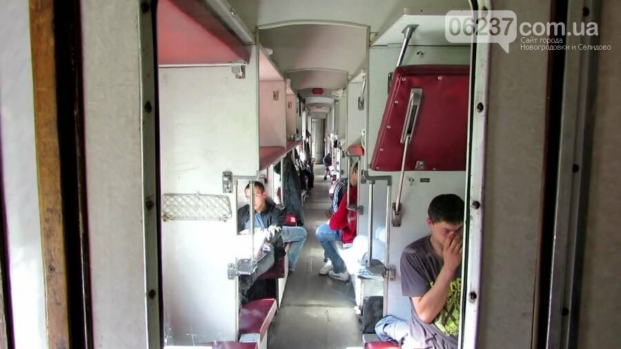 Полка в поезде рухнула на пассажирку: «врачи поставили страшный диагноз», подробности, фото-1