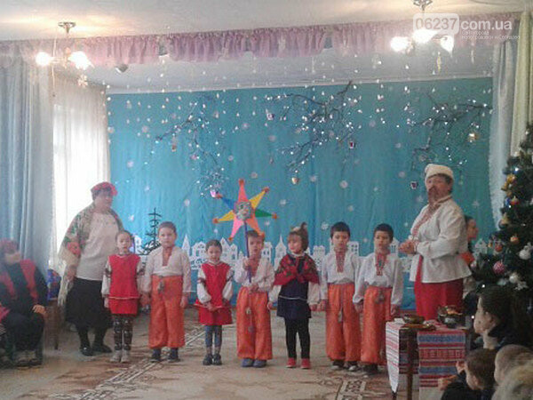 В Украинске воспитанникам детского сада устроили яркий Рождественский праздник, фото-1