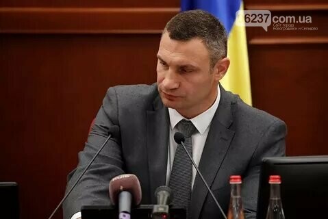 Кличко пообещал уволить чиновника, который совершил пьяное ДТП в Киеве, фото-1
