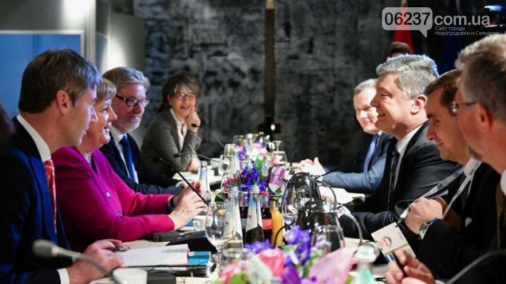 В Мюнхене проходит встреча Порошенко и Меркель, фото-1