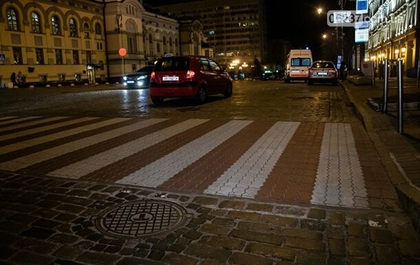 В центре Киева такси сбило пешехода, фото-1