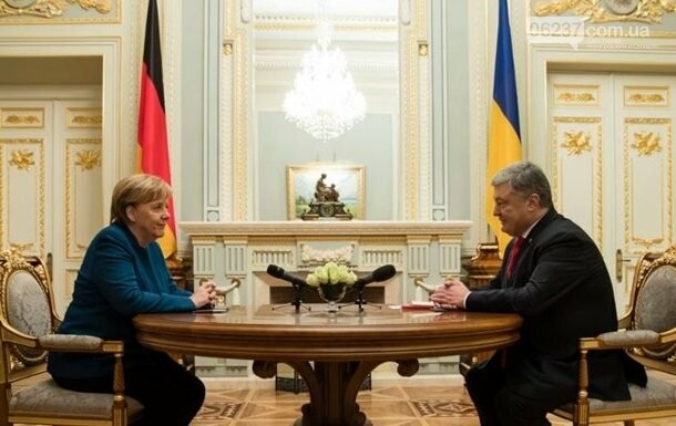 Порошенко обсудил с Меркель выборы в Украине, фото-1
