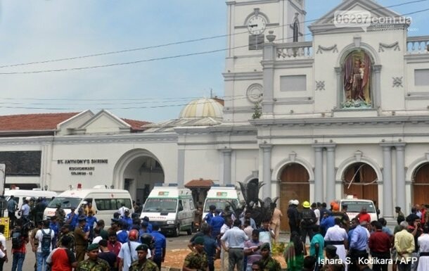 Взрывы в церквях и отелях Шри-Ланки: 160 погибших, фото-1