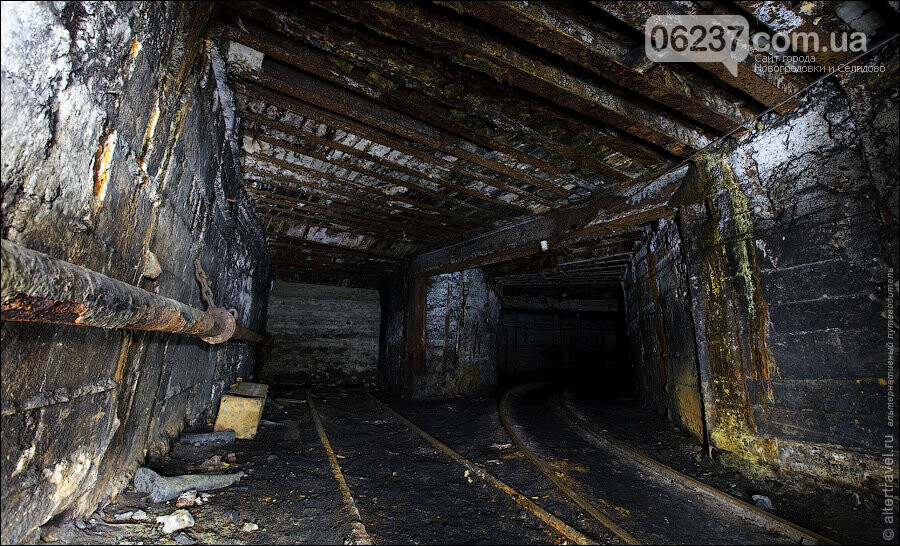 В ЛНР произошел взрыв на шахте: погибло 17 человек , фото-1