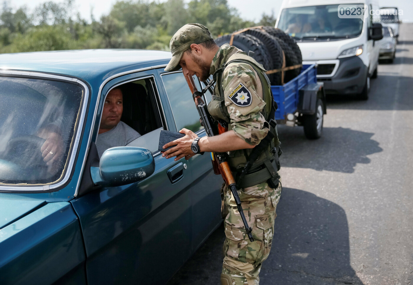 В КПВВ в Донецкой области задержали судью с поддельными документами, фото-1
