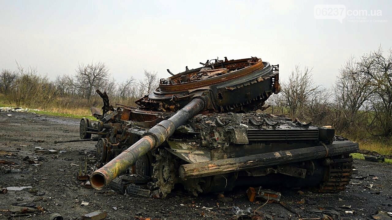 Разбитые z. Подбитый т72 Дебальцево. Украина подбитый танк т80. Танк т-72 ВСУ.