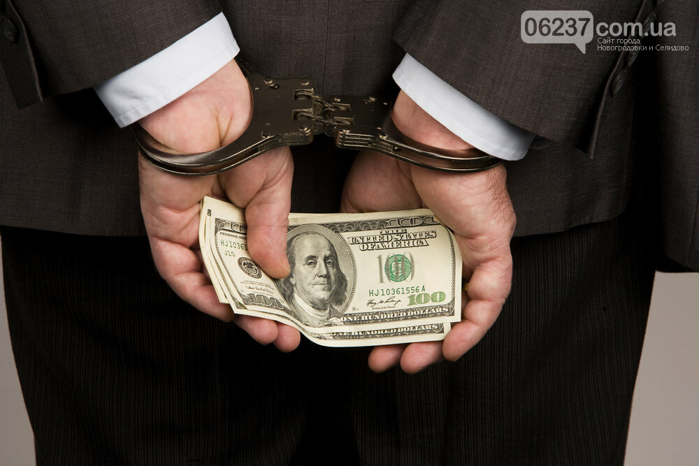 Сдай коррупционера - получи деньги: Рада приняла закон об обличителях коррупции, фото-1