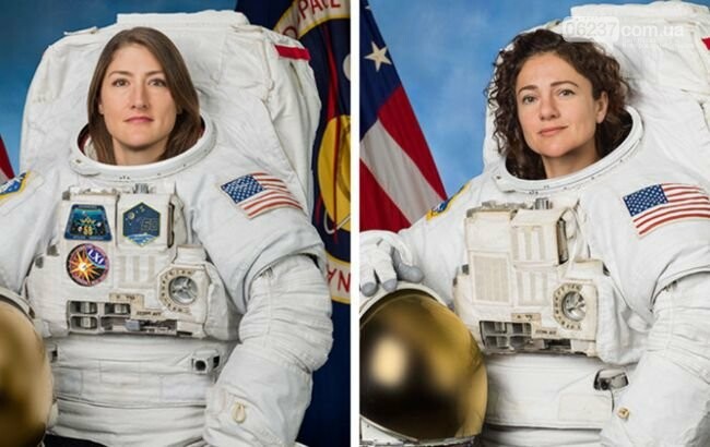 Впервые в открытый космос вышли две женщины, фото-1