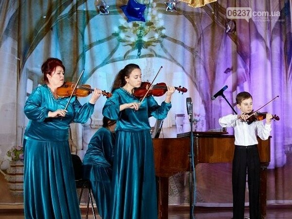 Юные музыканты из Новогродовки успешно выступили на Международном фестивале, фото-1