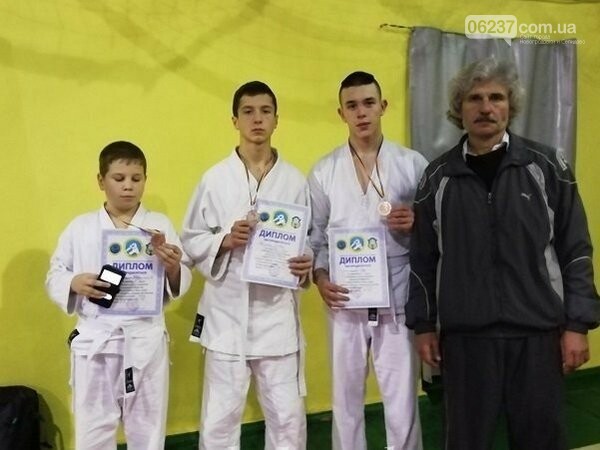 Бойцы из Новогродовки завоевали медали на чемпионате Донецкой области по рукопашному бою, фото-1