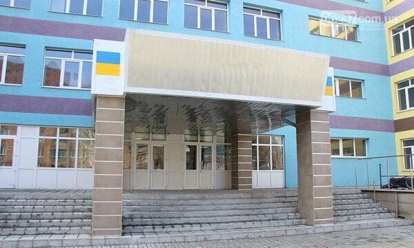 Глава Донетчины проинспектировал ход ремонта опорной школы в Селидово, фото-1