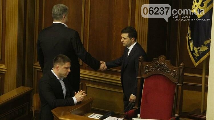 Зеленский и Порошенко тайно пожали друг другу руки: ВИДЕО, фото-1