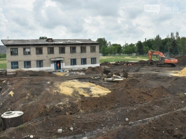 Как продвигается масштабная реконструкция стадиона «Шахтер» в Селидово, фото-1