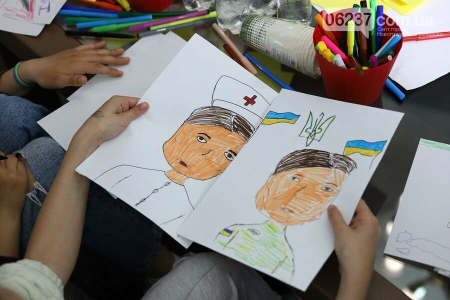 Надішли підтримку поштою: Укрпошта доставить листи та малюнки сучасним героям, фото-11