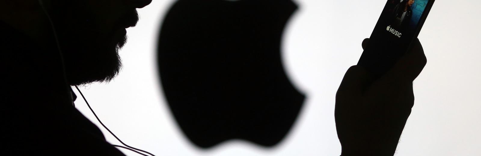 Apple планирует закрыть сервис iTunes - СМИ