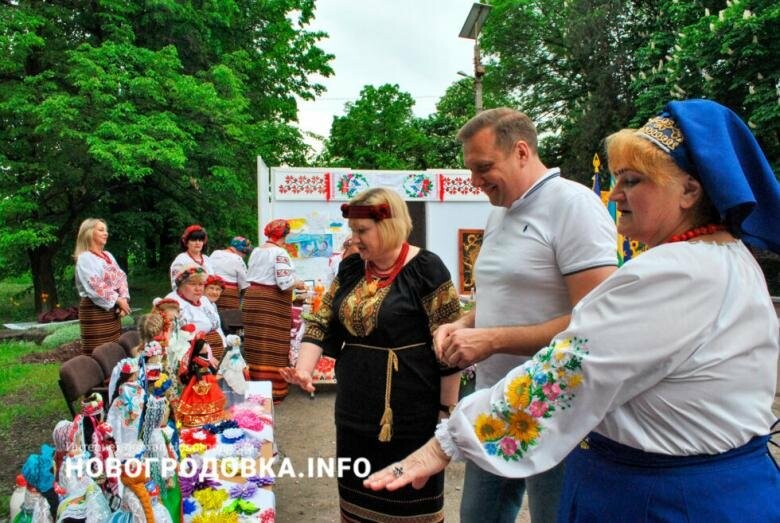 В Новогродовской ТГ прошел фестиваль народно-прикладного искусства