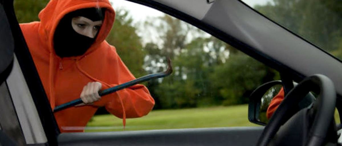 Поради водіям: як уберегти свій авто-мототранспорт від угону