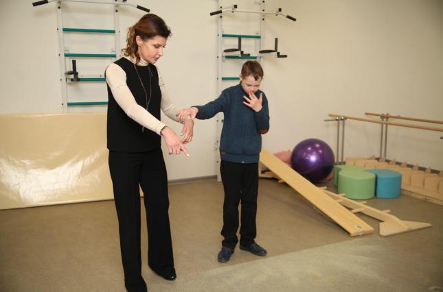 Марина Порошенко и Валентин Резниченко открыли первый в Украине инклюзивно-ресурсный центр для особенных детей