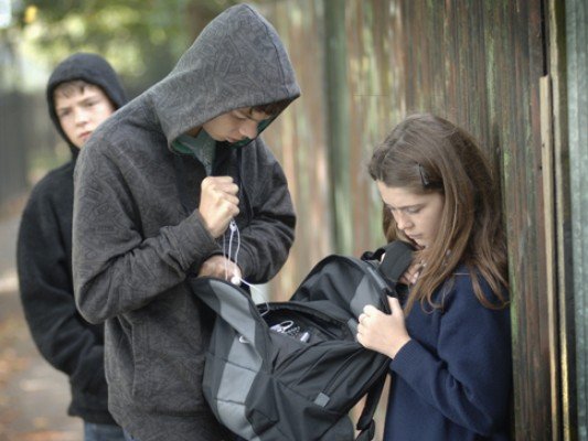 Найкращий спосіб убезпечити дитину від вчинення правопорушень - приділяти їм більше уваги у вихованні