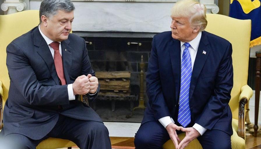 Президент надеется обсудить с Трампом в Давосе поставки оружия в Украину