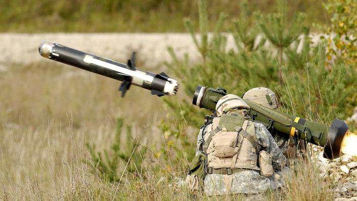 Коли Україна отримає Javelin – Полторак назвав терміни