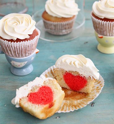 День святого Валентина: готовим капкейки с сюрпризом