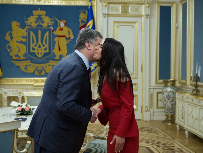 Президент Украины присвоил Джамале почетное звание "Народная артистка Украины", фото-2